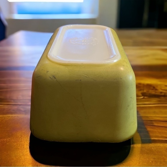 VINTAGE Pyrex 2 Piece Set Red & Green - Picture 6 of 8